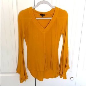 Nordstrom Mustard Flowy Sleeved Top